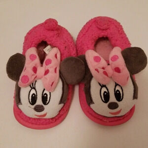 Disney Store Minnie Mouse Toddler Slippers 5/6